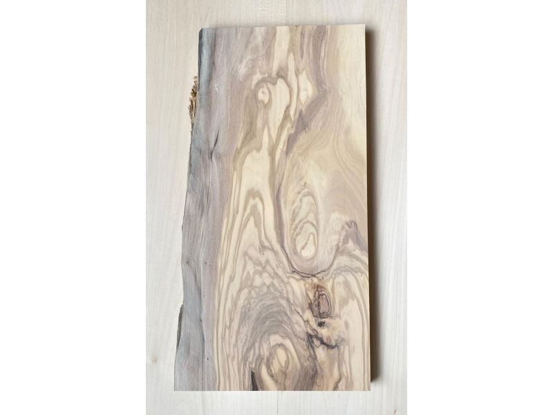 Unique piece in solid olive wood with chamfers and bark 23x45 cm