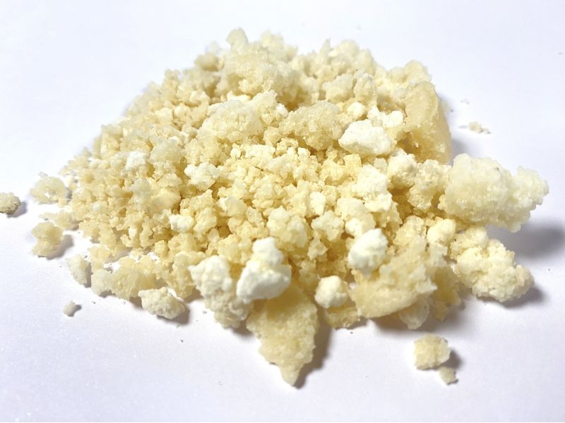 Bleached and saponified Punic wax in granular form, for hot encaustic painting