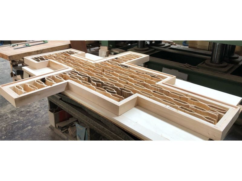 Cross S. Damiano DOUBLE-FACED, h. 230 cm, smooth, with gesso in honeycomb, with hooks for suspension