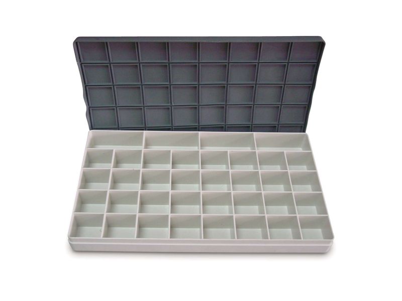 Plastic palette container 29x16x2.8 cm, with 36 spaces with lid