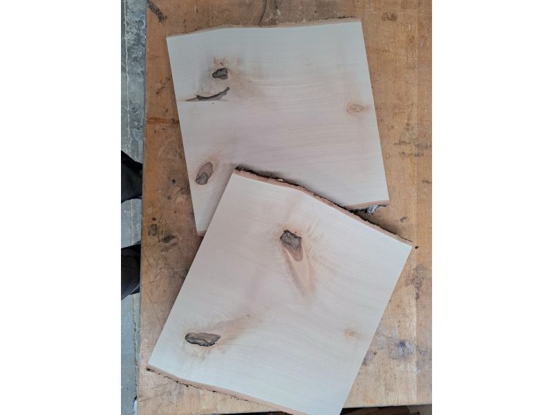 Pi�ce unique en bois de BOULEAU massif avec n?ud, largeur 27-30 cm, hauteur 30-31 cm