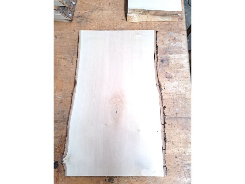 Pieza �nica en madera maciza de ABEDUL, ancho 30 cm, alto 50 cm