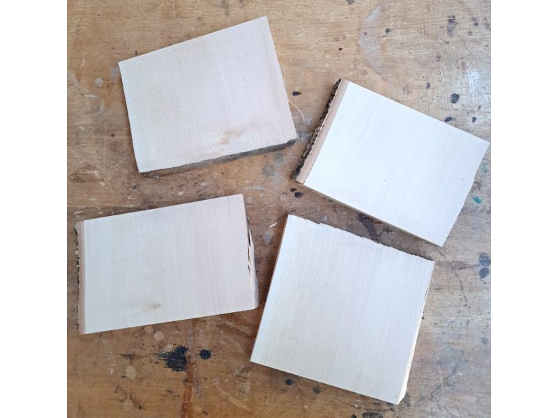 Set of 4 pieces, solid BIRCH wood, width 13-15 cm, height 10-13 cm
