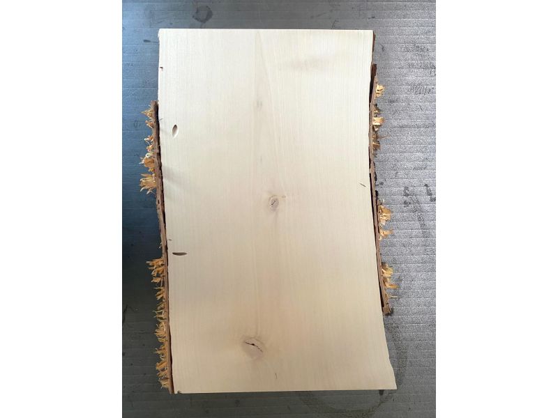 Pezzo unico in legno massiccio di BETULLA, larghezza 20 cm, altezza 35 cm