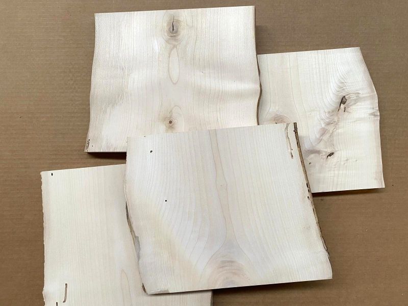 Pezzo unico in legno massiccio di ACERO, larghezza 25-30 cm, altezza 25 cm, CON NODO o fori tarlo