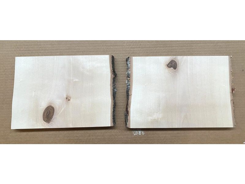 Pezzo unico in legno massiccio di BETULLA, larghezza 27-28 cm, altezza 20 cm con nodo