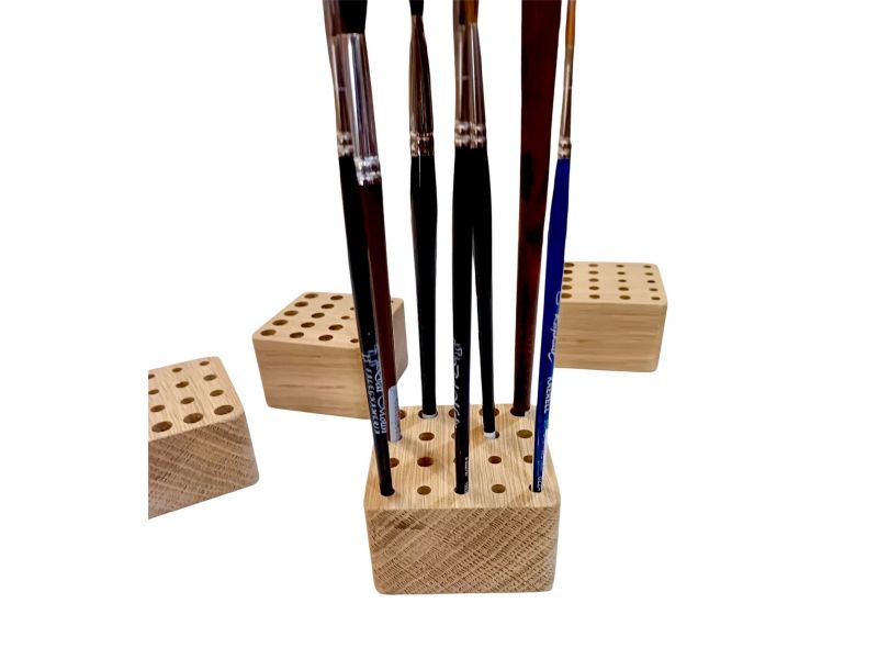Porta pennelli in legno massiccio 6,7x6,5 cm sp. 4 cm circa, con  20 fori