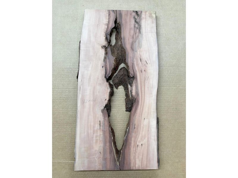 Einzigartiges St�ck aus Birnenholz mit Rinde, Breite 32 cm x H�he 64 cm mit Knoten