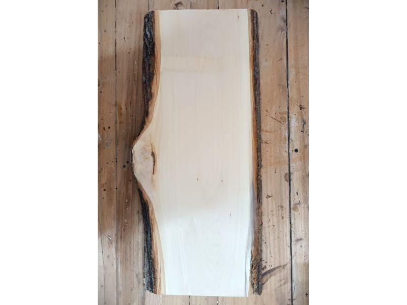 Pieza nica en madera maciza de tilo, con corteza, para pirograbado, 25x59 cm