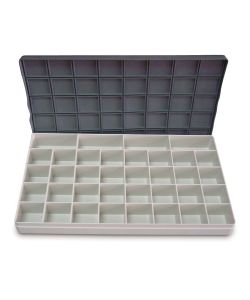 Plastic palette container 29x16x2.8 cm, with 36 spaces with lid
