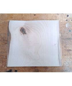 Pezzo unico inlegno massiccio di ACERO, larghezza 22 cm, altezza 20 cm, CON NODO