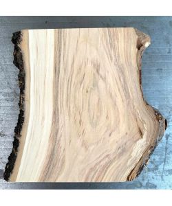 Pi�ce Unique en bois dE cerisier massif, largeur 15cm, hauteur 18 cm