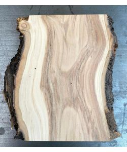 Pi�ce Unique en bois dE cerisier massif, largeur 17 cm, hauteur 20 cm
