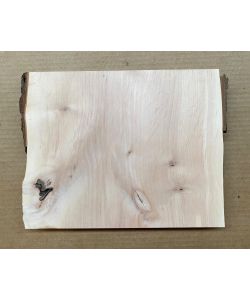 Pezzo vario in legno massiccio di ONTANO largo 30 cm, altezza 24 cm CON NODO